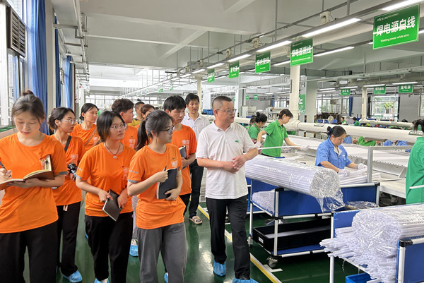 ：“三美育人”赋能红色工程师培养新葡京娱乐场app重庆理工大学(图2)