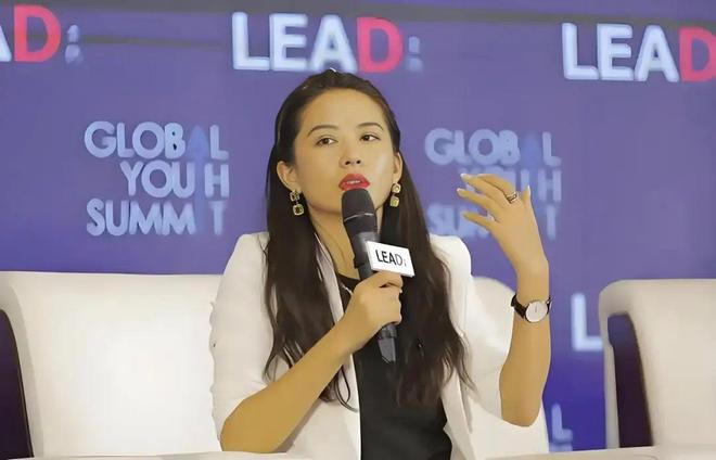 安于危机赵长鹏身后的何一终于藏不住了澳门新葡京扛住 43 亿天价罚单救币(图4) 安于危机赵长鹏身后的何一终于藏不住了澳门新葡京扛住 43 亿天价罚单救币(图4)
